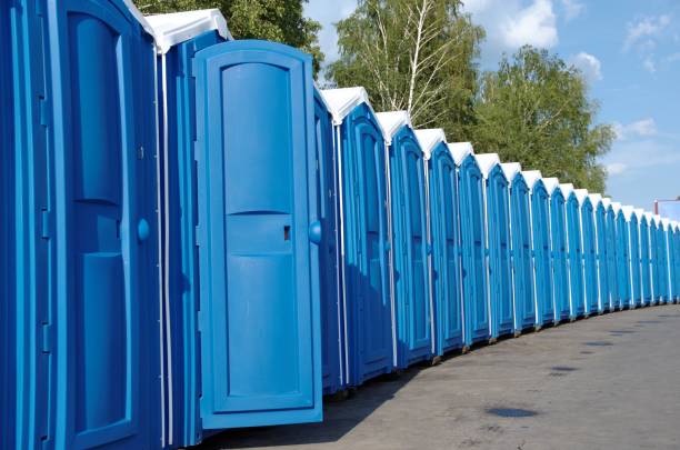 Best Portable restroom trailer rental  in Elwood, IL